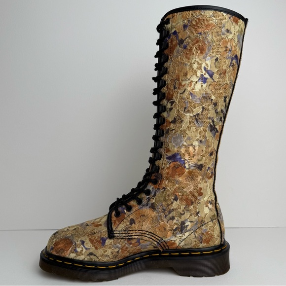 Vintage Dr. Martens Burlap Floral Lace Fabric England Tall Boho Boots UK 5 - Picture 6 of 16